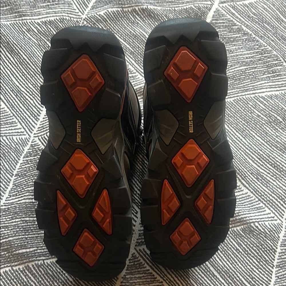 Women’s Brown Hiking Boots - Picture 4 of 15